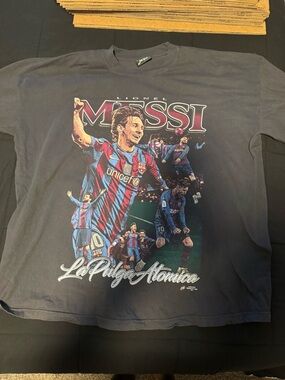 Lionel Messi Graphic Tee in Navy with Red & Blue Print